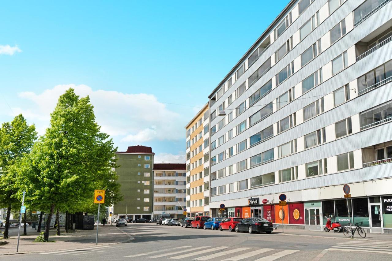 Just Renovated Stylish Nordic Studio By Tram Stop هلسنكي المظهر الخارجي الصورة
